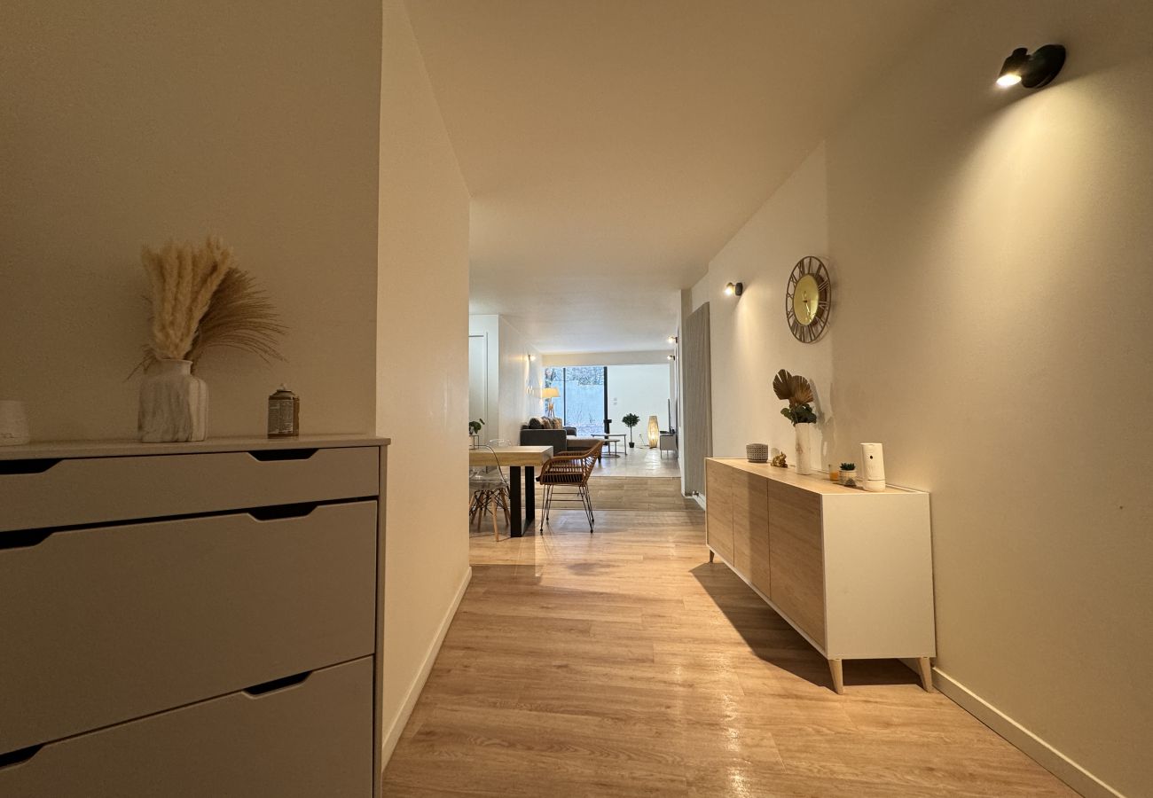 Apartamento en Ecommoy - L' Accueil des Pilotes - Gare - 13 p - Maison Rêve