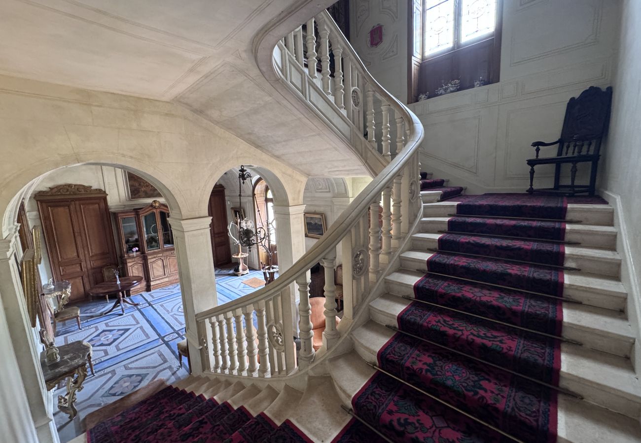 Finca en Maigné - Château de Resteau - Haut de Gamme - 15 pers - Rêv