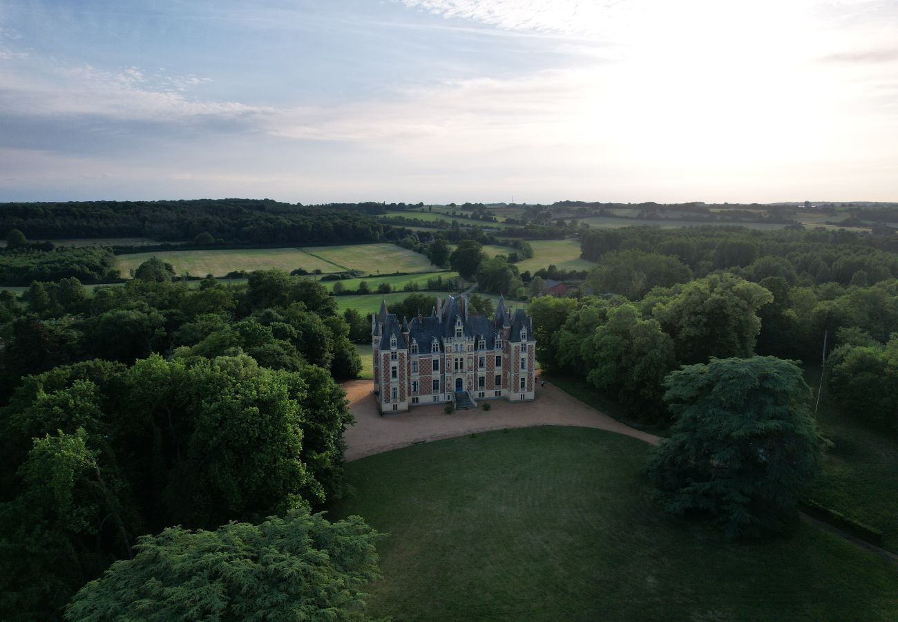 Finca en Maigné - Château de Resteau - Haut de Gamme - 15 pers - Rêv
