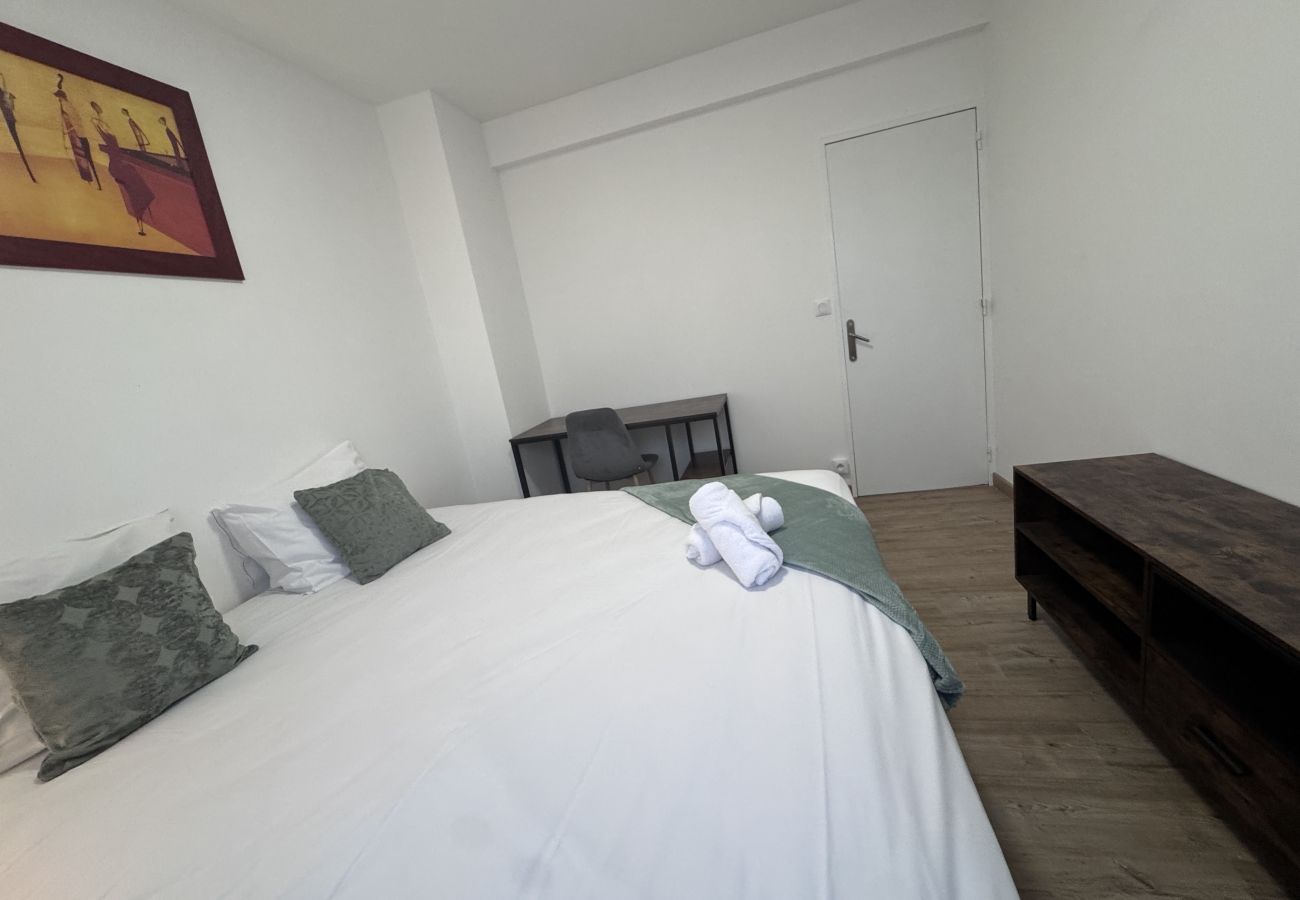 Appartement à Le Mans - Le Tempo - 7 pers  - Circuit - Maison Rêve Excelle