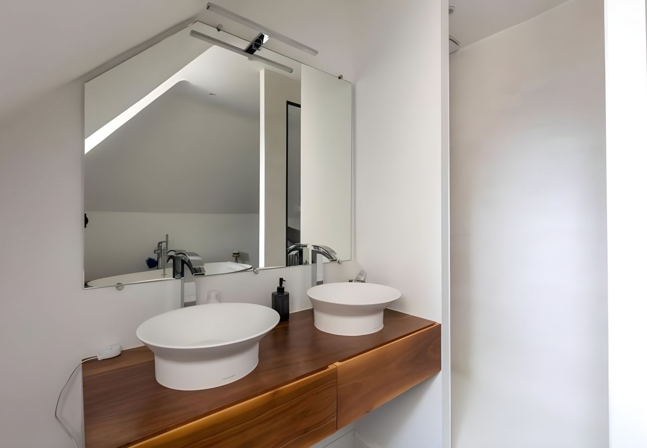 Villa in Le Mans - Le Serengeti - Piscine - 9p - Maison Rêve Excellen